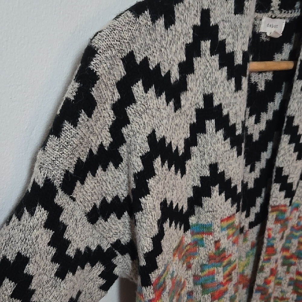 Debut Chic Womens Multicolor Patterned Knit Cardigan Size Small EUC - Picture 5 of 11